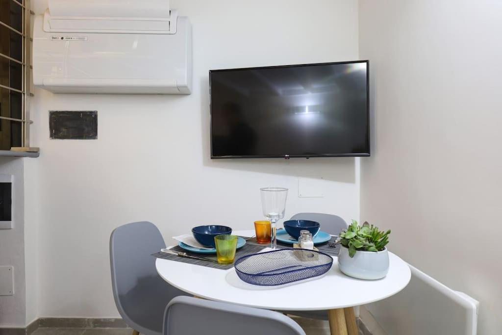 Cozy Loft Navigli, Close To Duomo And Bocconi - Italy Flat Vacation Milán Exteriér fotografie