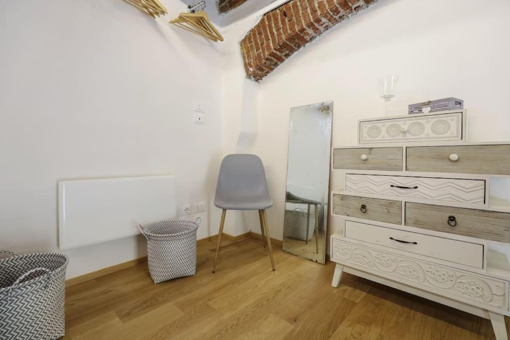 Cozy Loft Navigli, Close To Duomo And Bocconi - Italy Flat Vacation Milán Exteriér fotografie